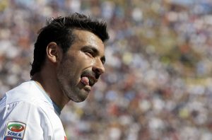 Napoli's Ezequiel Lavezzi watches their Italian serie A soccer match against Bologna at the Dall'Ara stadium in Bologna
