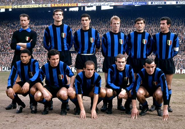 Mundial Style - Vintage Football - La Grande Inter guided by Helenio  Herrera in the 60s: a legendary line-up!! www.mundialstyle.net 👈 (Time  travel to iconic football moments with our custom retro t-shirts