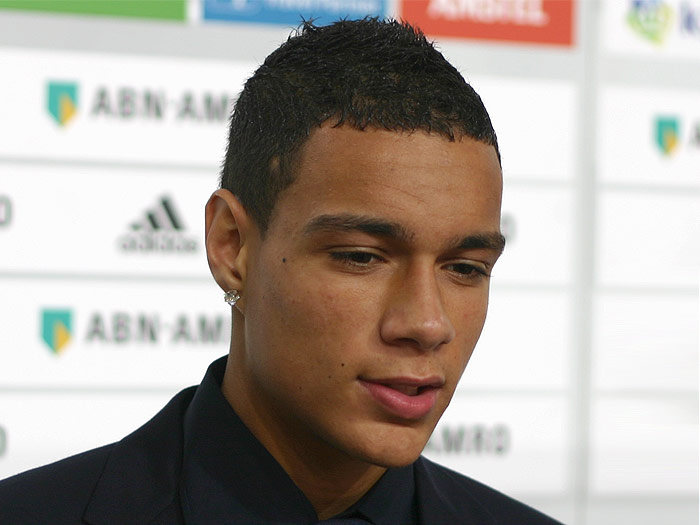 Gregory van der Wiel to leave Paris Saint-Germain, Football News