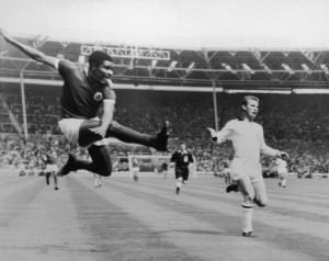 FILE-Footballer-Eusebio-Dies-At-71-2990298