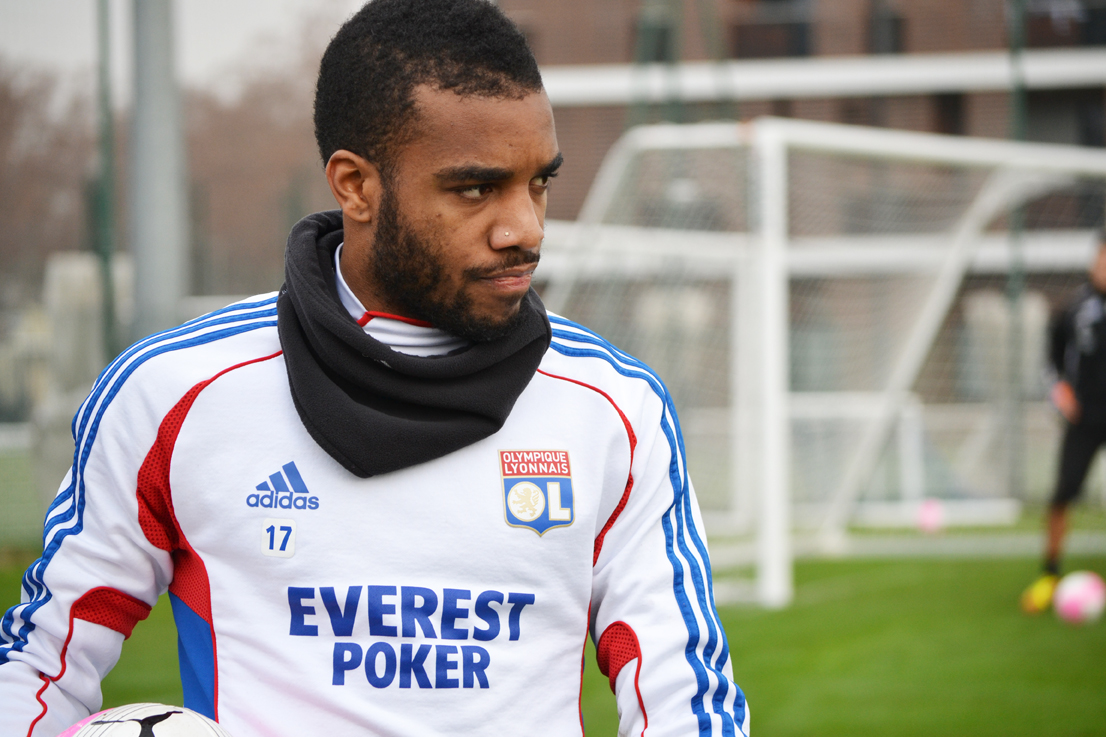 Equipe: Inter target Lacazette to leave Lyon