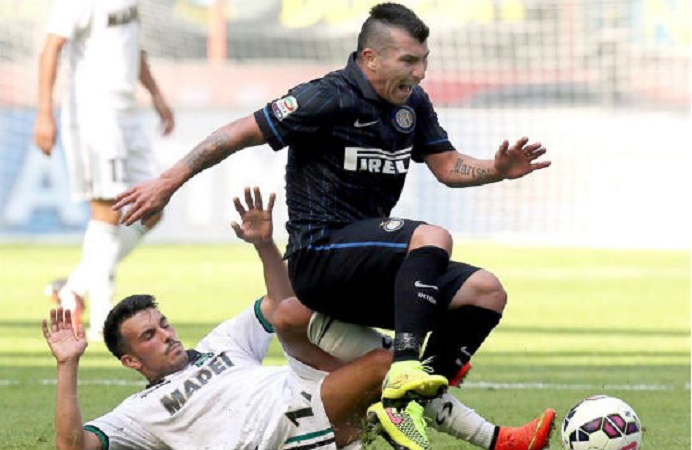 El Gràfico: Gary Medel called up by Pizzi