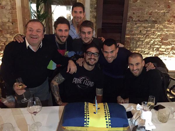 Twitter: Osvaldo Celebrates Boca-Themed Birthday