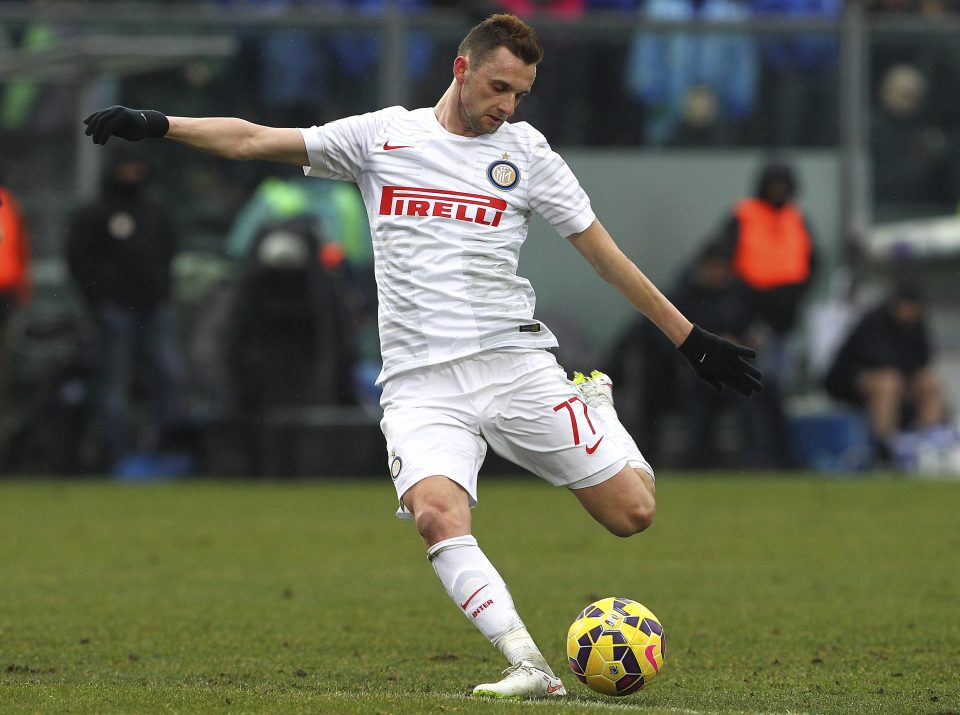 FCI1908: Brozovic’s agent in constant contact with Chelsea.