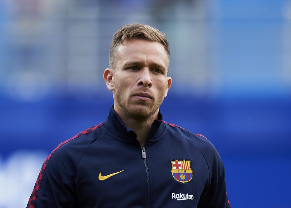 Spanish Media Reports Juventus & Inter Target Arthur Melo Tells Barcelona He Wont Leave Club This Summer