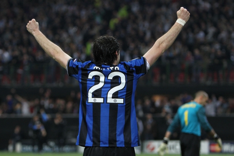 Diego Milito number 22 Inter Milan kit