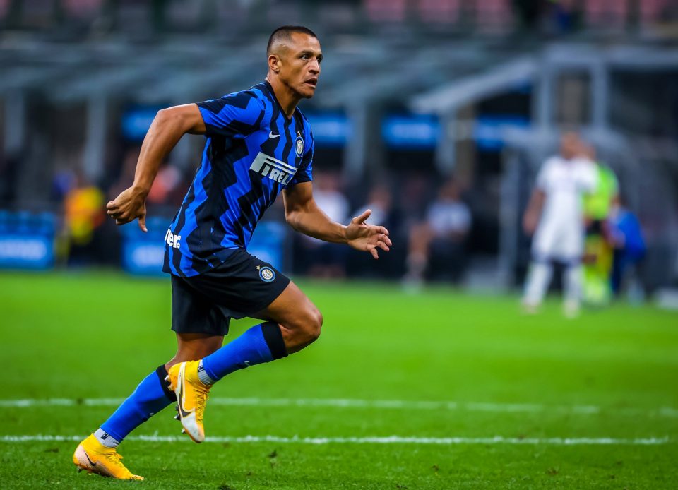 Photo – Inter Celebrate Alexis Sanchez’s 50th Appearance For Nerazzurri Against Udinese