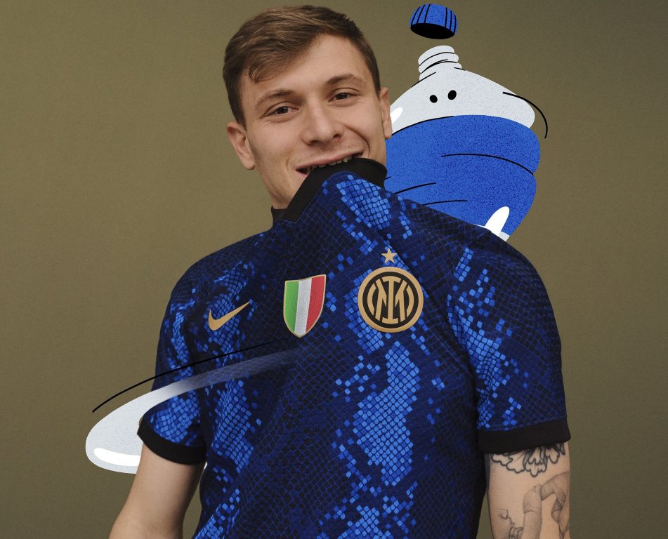 Photo - Inter Unveil New Home Kit On Nicolo Barella