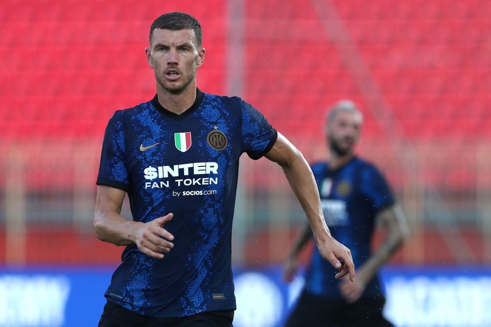 Edin Dzeko To Test For COVID-19 Today To See If He Can Return To Training, Italian Media Report