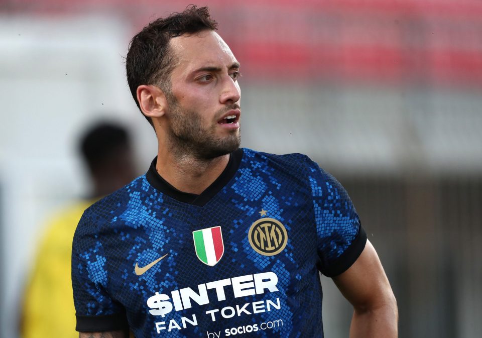 Inter’s Hakan Calhanoglu Has Not Suffered Injury But A Minor Blow, Italian Broadcaster Reports