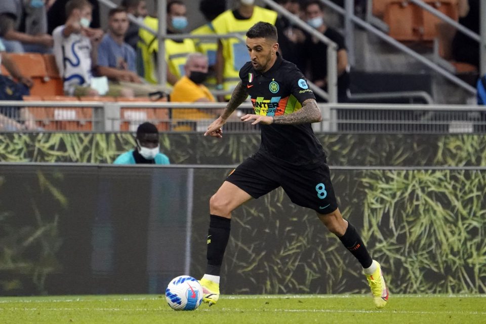 Photo – Inter Midfielder Matias Vecino Celebrates Venezia Win: “We Suffered Together & Won”