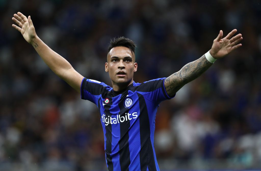 Photo Inter Striker Lautaro Martinez After 30 Serie A Win Over