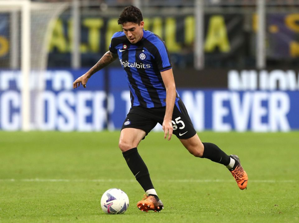 Inter Milan Want To Extend Alessandro Bastoni’s Contract Soon To Ward Off Man City Interest, Italian Media Report