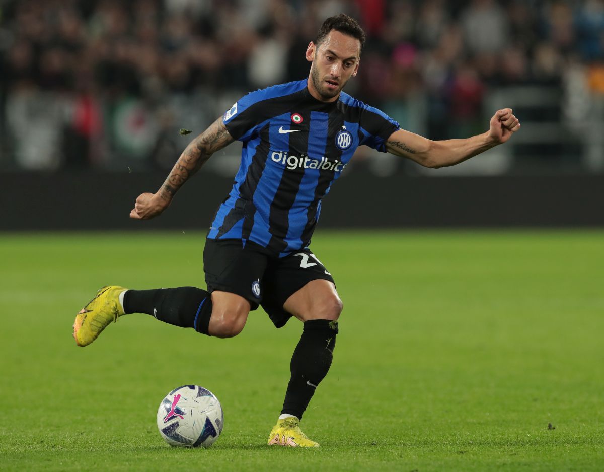 Photo Inter Milan Midfielder Hakan Calhanoglu Shares Pics From Turkey