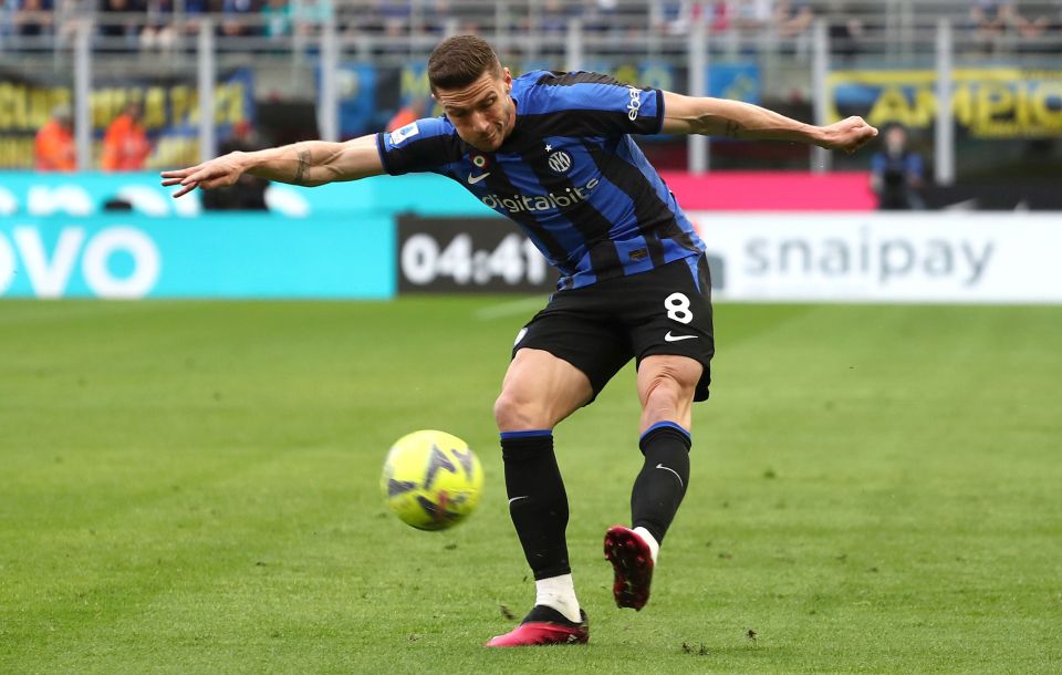 Photo – Inter Milan Wingback Robin Gosens Reacts To Napoli Loss: “4 More Finals To Go”