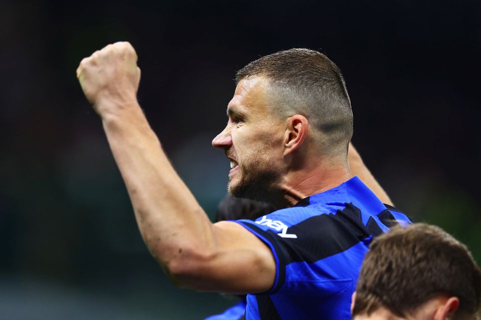 Photo – Inter Milan Striker Edin Dzeko Celebrates Serie A Win Vs Torino