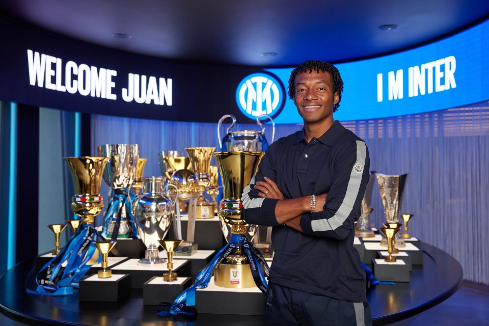 Official Juan Cuadrado Inter Milan
