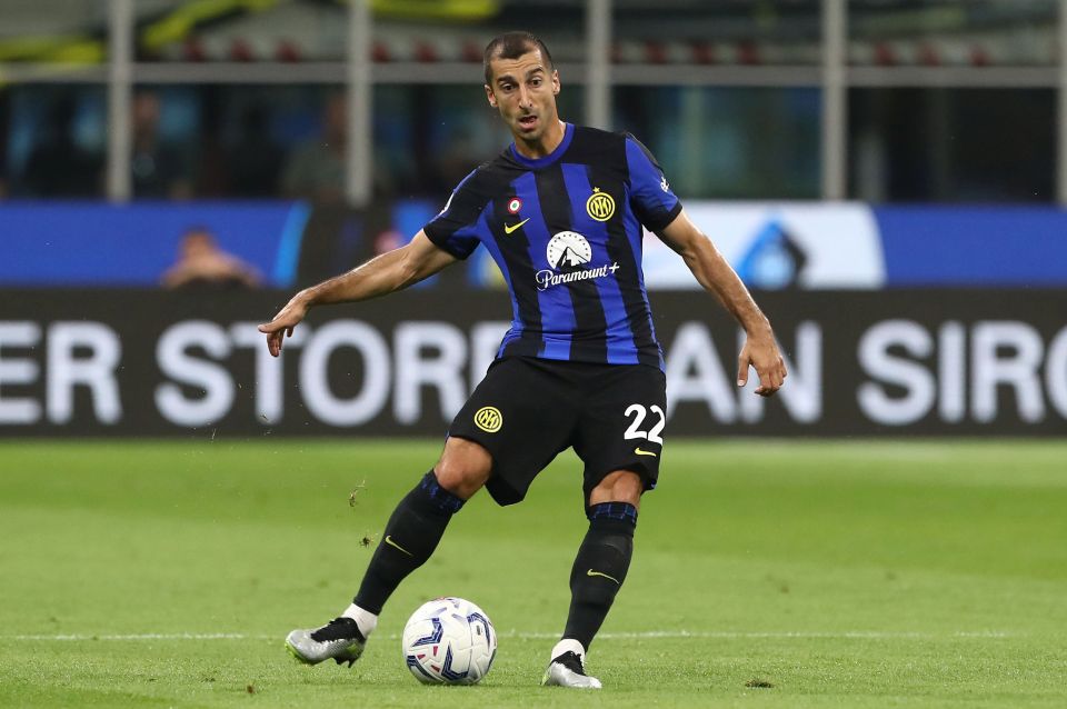 Ex-Man Utd star Henrikh Mkhitaryan 'approached by Inter Milan ahead of free  transfer after Roma's Conference League win