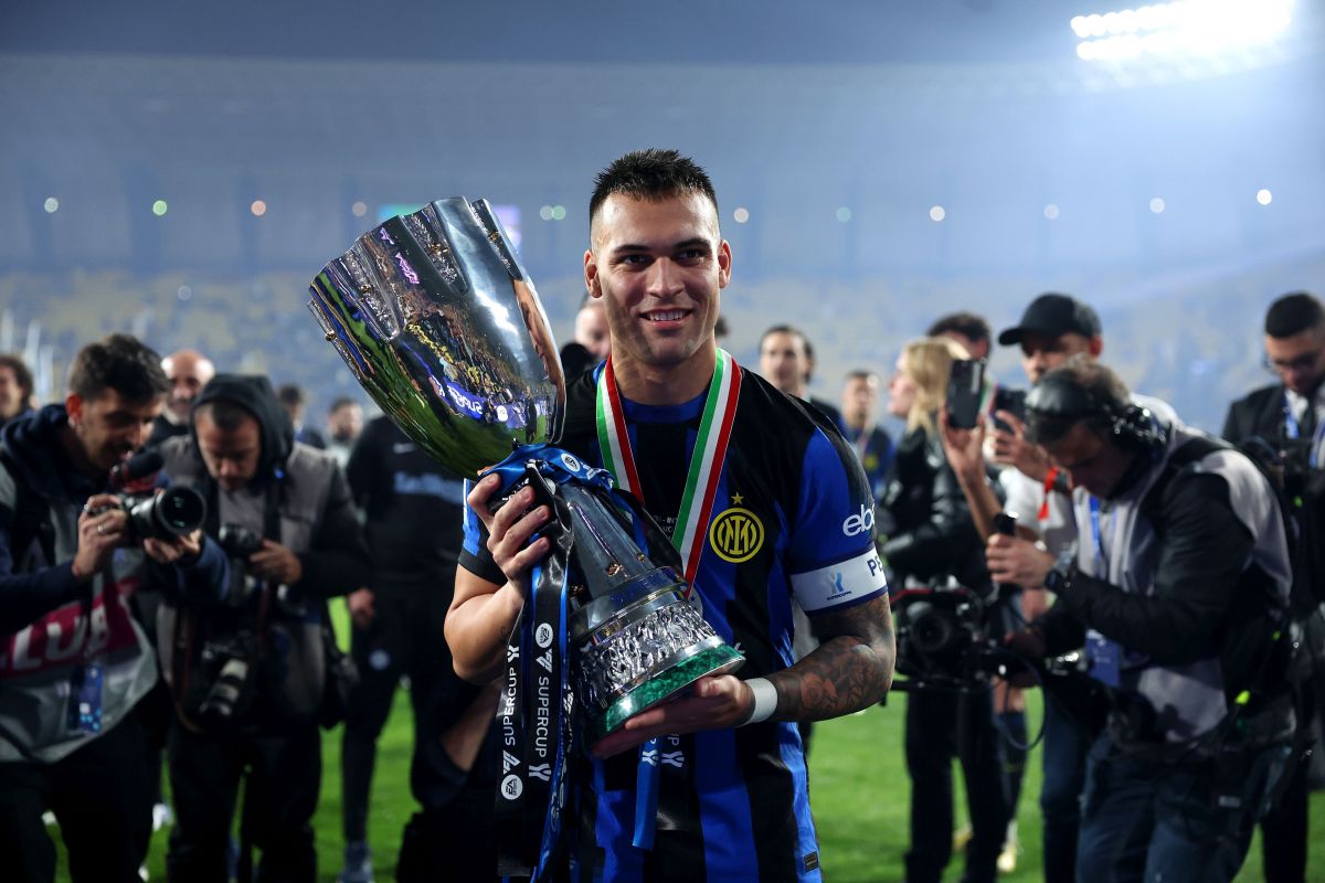 Inter Captain Lautaro Martinez Celebrates Supercoppa Triumph