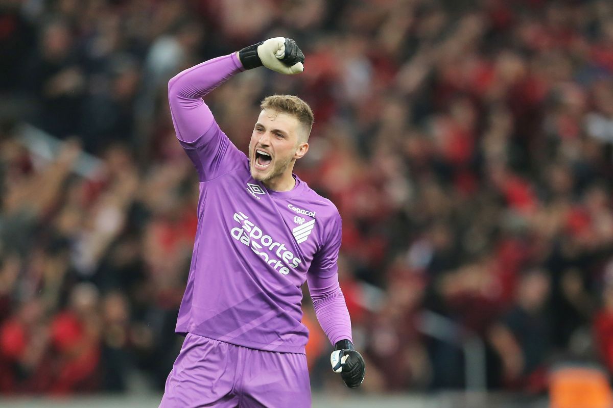Inter Milan reportedly offered chance to sign 'unsettled' Al-Nassr goalkeeper Bento