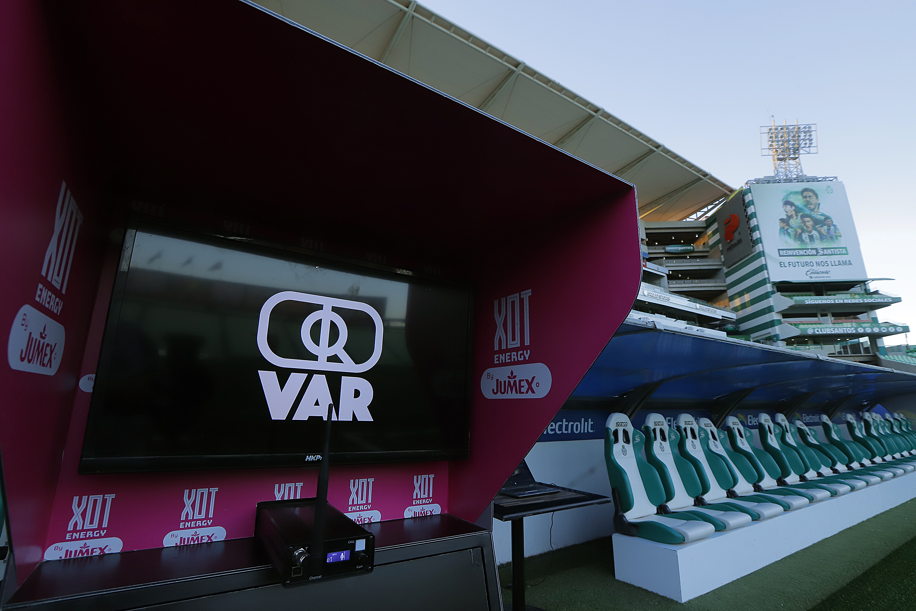 VAR