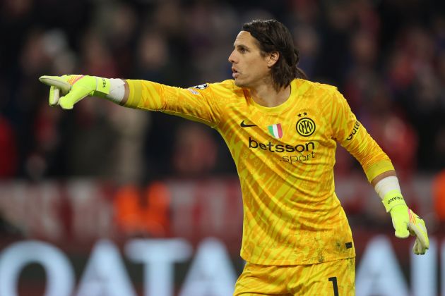 Report – Spanish Goalkeeper To Take Swiss Star’s Place Between The Sticks Int Ajax Vs Inter Milan Champions League Opener