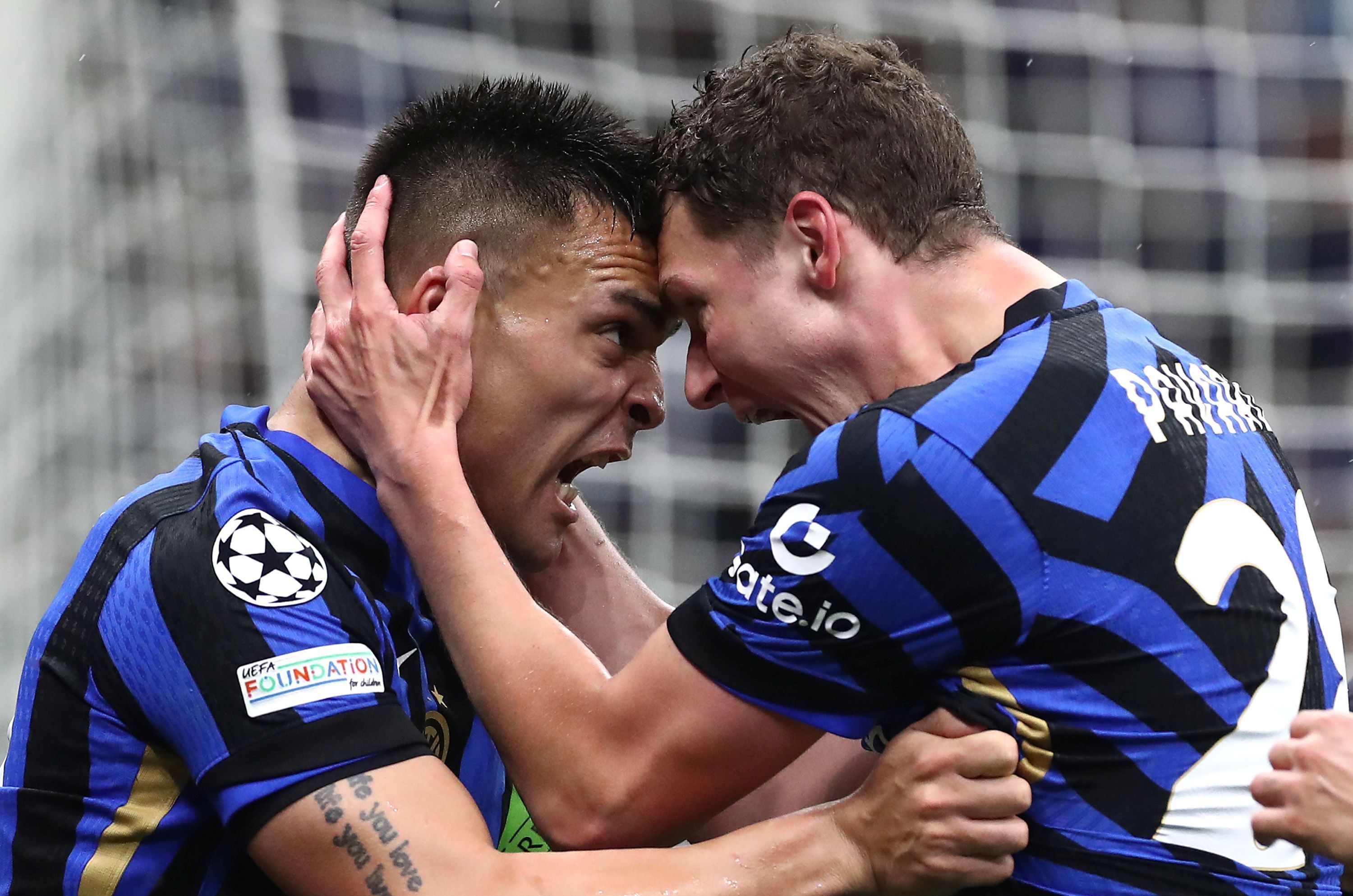 Inter Milan Lau Arro Martinez Benjamin Pavad