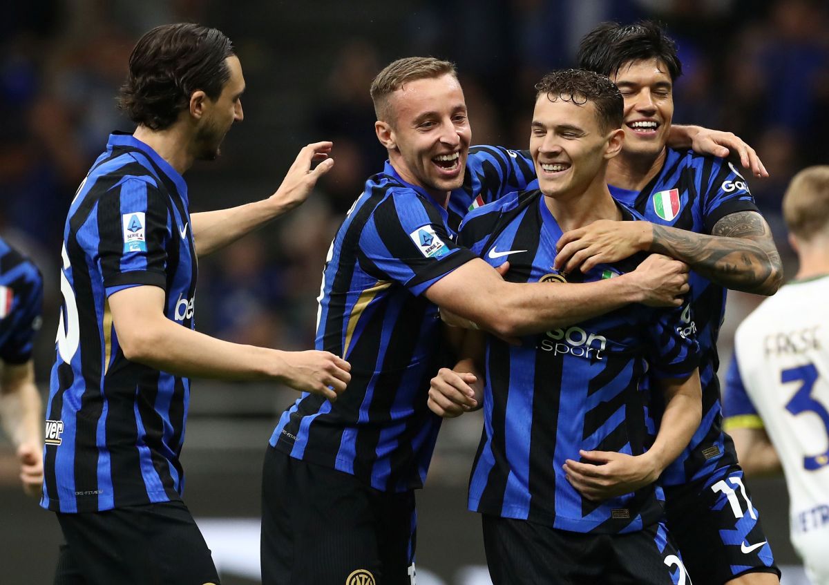 fc internazionale v hellas verona fc serie a2