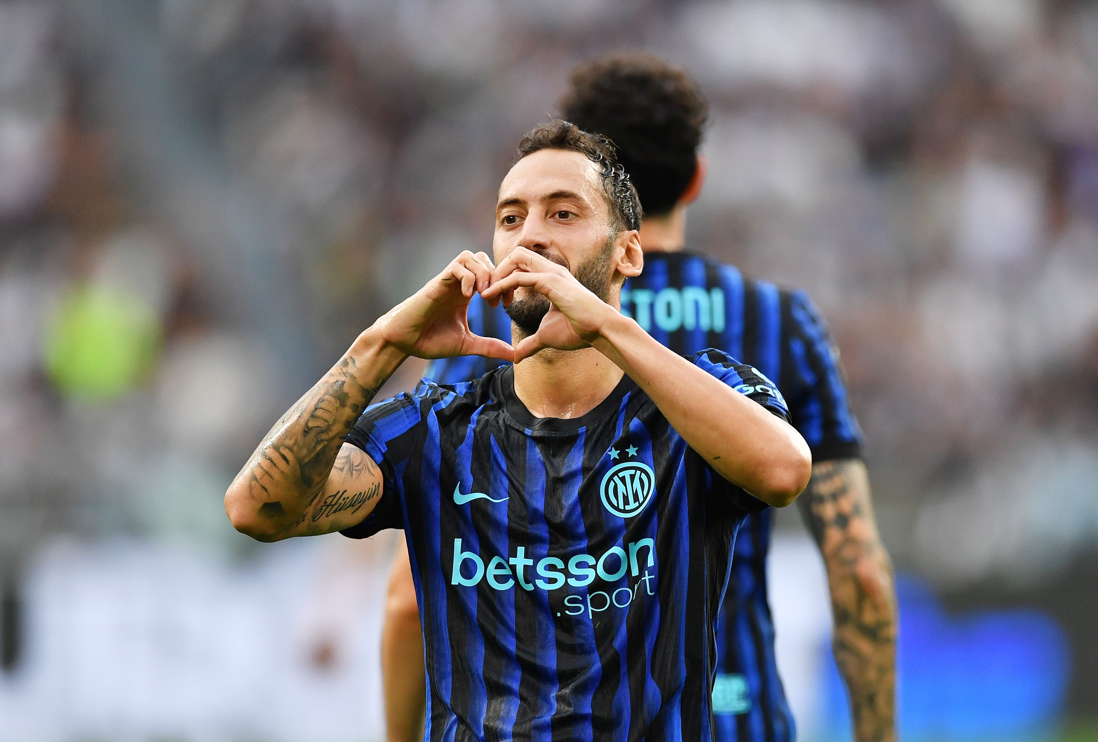 Hakan Kalhanoglu Inter de Milão