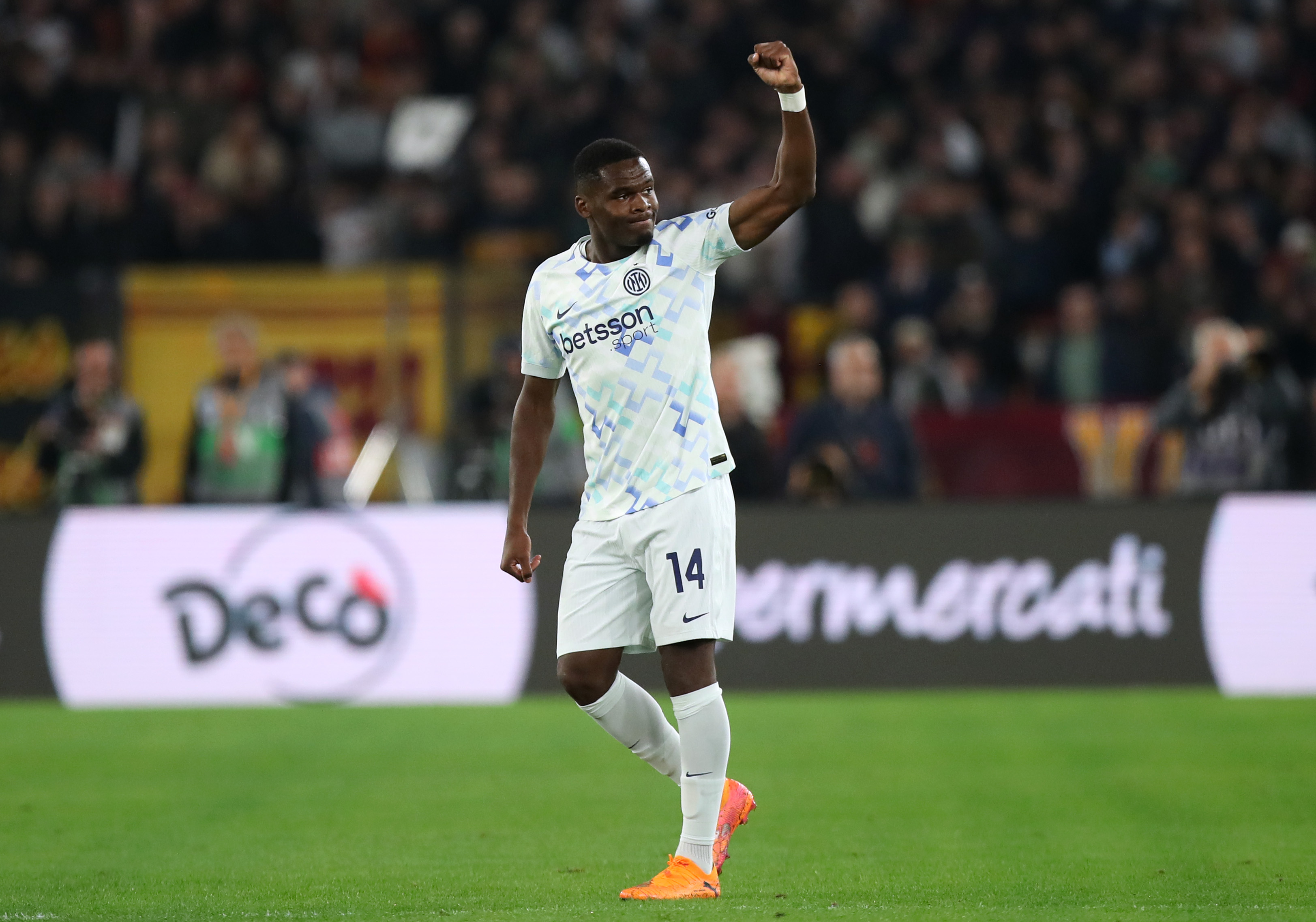 French Starlet & Italian Defender Stand Out As Inter Milan Stars Earn Big Ratings At The Olimpico In Win Over Roma