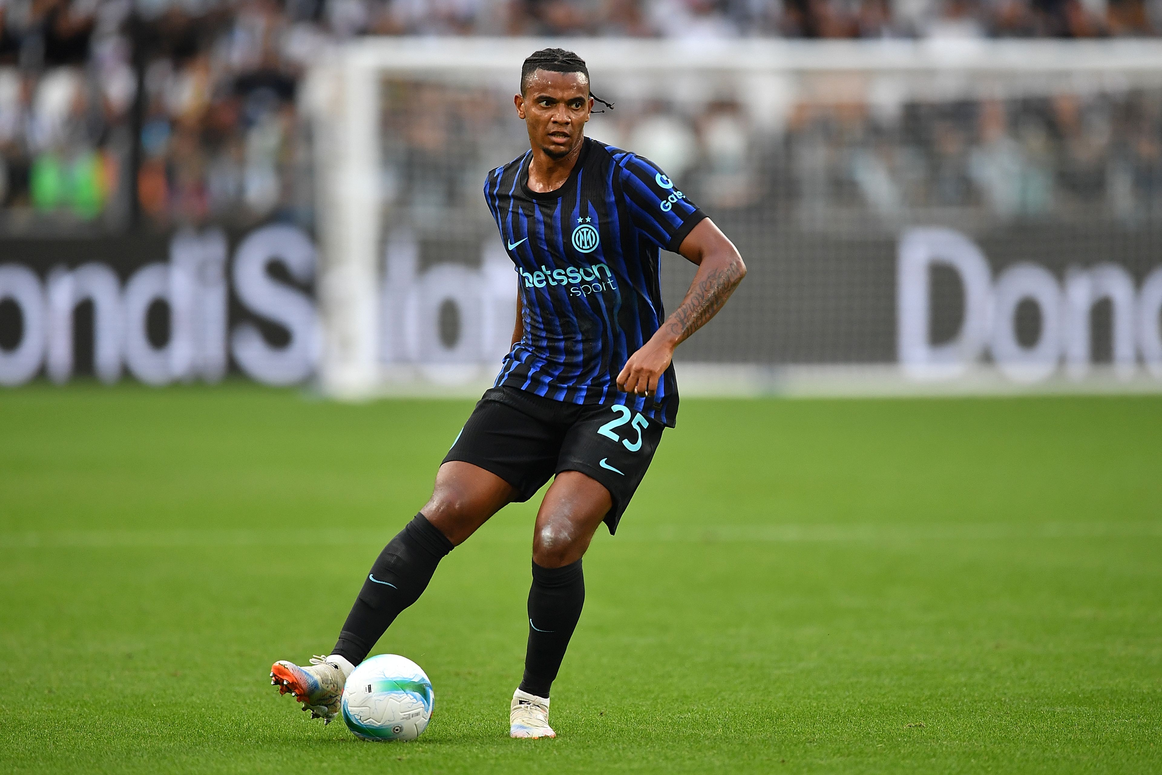 Manuel Akanji Inter Milan
